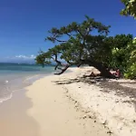 Villa Les Saintes 4/5 P A 50M De La Plage De L\'Anse De Mancillier